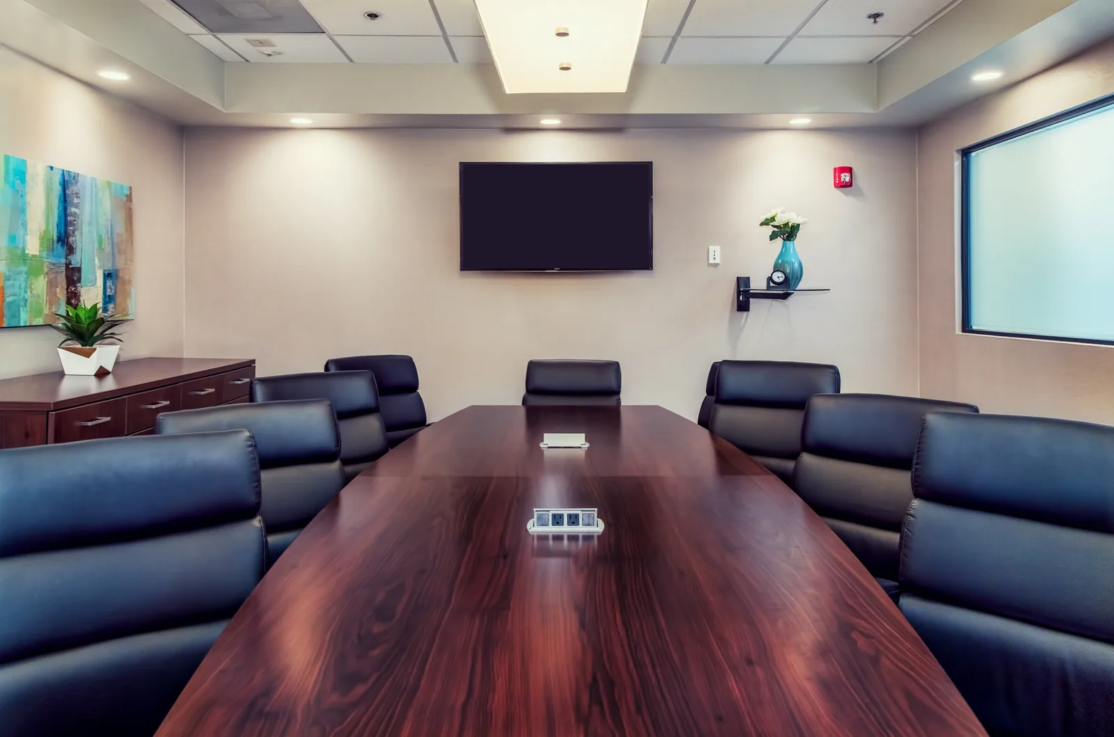 Meeting room and office space.