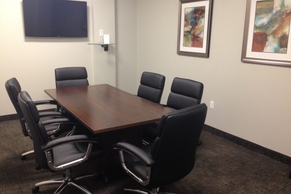 Top Ways My Annapolis Professional Offices Gives Back to Our Clients A professional meeting room in Annapolis office suites center